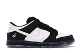 SB DUNK LOW STAPLE PIGEON PANDA