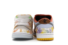 NIKE DUNK LOW STREET HAWKER