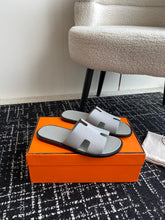 Hermes Izmir Leather Premium Sandal