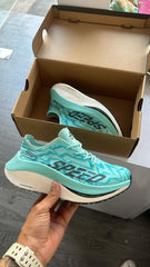 skecheers go run speed beast running shoes