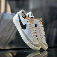 NIKE MID BLAZER LOW VINTAGE 77