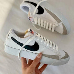 NIKE MID BLAZER LOW VINTAGE 77