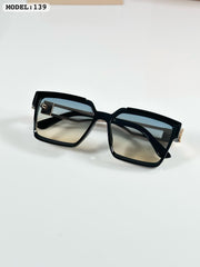 Louis Vuitton 139 Gold Black Green