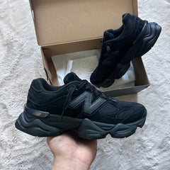 New Balance 9060 FULL BLACK
