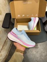 Nike Zoom x Invincible Run 3 pink