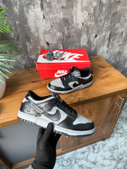 Nike Dunk Low Black Rose