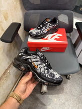 Nike Air max plus TN Black Orange Camo