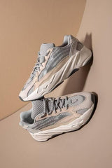 Adidas yeezy 700 v2 cream reflective with original box