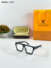 LOUIS VUITTON 1502 BLACK FRAME
