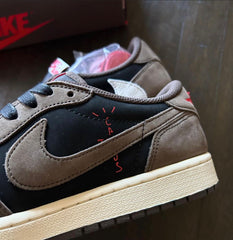 Air Jordan 1 Low X Travis Scott Dark Mocha