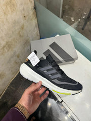 Adidas ultraboost 23 BLACK LIGHT
