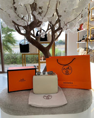 Hermes Constance Slim Epsom Vert With OG Box & Dust Bag KG-19 Apricot