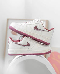 NIKE AIRFORCE 1 LOW VALENTINE'S DAY WITH OG BOX 2 EXTRA BOTTLE LACE ACCESSORIES
