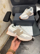 New Balance 327 Moonbeam Driftwood
