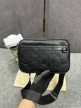 Louis Vuitton M46955 Alpha Messenger Sling Side Bag Unisex Black Embossed With Dust Bag
