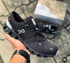 ON Cloud X 3 running trainers in all black