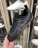 Onitsuka Tiger Sclaw Black White