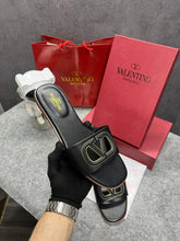 Valentino Garavani VLogo Signature Leather Sandals Black With OG Box & Carry Bag 1892 Black