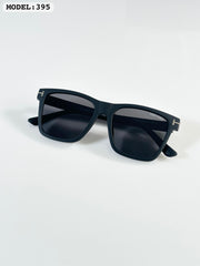 TOMFORD 395 BLACK