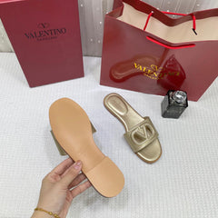 Valentino Garavani VLogo Signature Leather Sandals Gold With OG Box & Carry Bag 1892 Gold