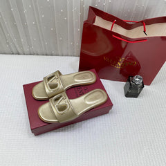 Valentino Garavani VLogo Signature Leather Sandals Gold With OG Box & Carry Bag 1892 Gold
