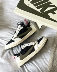 NIKE AIR JORDAN 1 LOW X TRAVIS SCOTT OLIVE SEMI UA