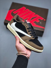 Travis Scott X Air Jordan 1 Low OG DARK MOCHA Semi UA