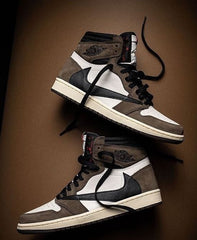 NIKE AIR JORDAN RETRO 1 HIGH X TRAVIS SCOTT
