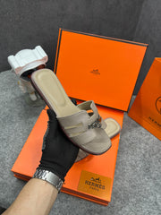 Hermes Paris Oran Flats For Her With OG Box & Carry Bag H38-41 Khakhi Slide