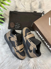 AIR JORDAN RETRO 1 X TRAVIS SCOTT JUMPMAN JACK DARK MOCHA