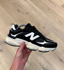 New Balance 9060 Black/White sneakers