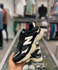 New Balance 9060 Black/White sneakers