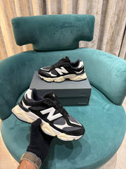 New Balance 9060 Black/White sneakers