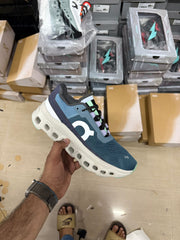 On Cloud monster Dust/Vapor