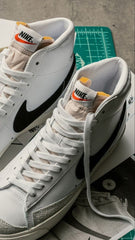 Nike blazer mid 77 vintage WHITE/BLACK