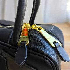 Miu Miu Versatile Long Handle Black Leather Shoulder Bag With Dust Bag 502 Black