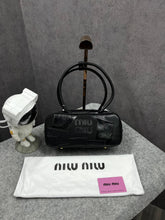 Miu Miu Versatile Long Handle Black Leather Shoulder Bag With Dust Bag 502 Black
