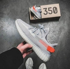 Adidas Yeezy 350 V2 TAIL LIGHT WITH OG BOX