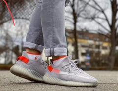 Adidas Yeezy 350 V2 TAIL LIGHT WITH OG BOX