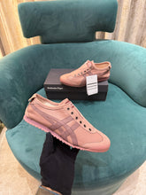 WMN Onitsuka Tiger Mexico 66 Slip On Pink Leather Premium