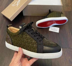 Christian Louboutin Spike Olive Sneakertop sneaker