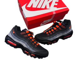 AirMax 95 hyper crimson black orange