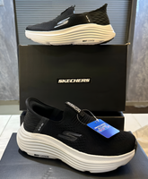 WMN Skechers Slip Ins Max Cushioning Premier black white