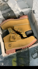 TIMBERLAND CLASSIC SUEDE BOOTS
