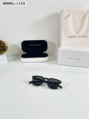 MARC JACOBS 1124 BLACK