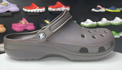 Crocs Classic Clogs Brown