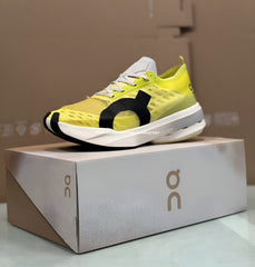 ON RUNNING CLOUDBOOM STRIKE LIMELIGHT YELLOW