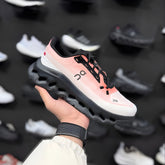 On Cloudtilt Flame Eclipse