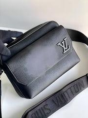 Louis Vuitton Fastline Messenger Unisex With OG Box & Dust Bag Black 22611