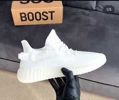 Yeezy 350 white Oreo